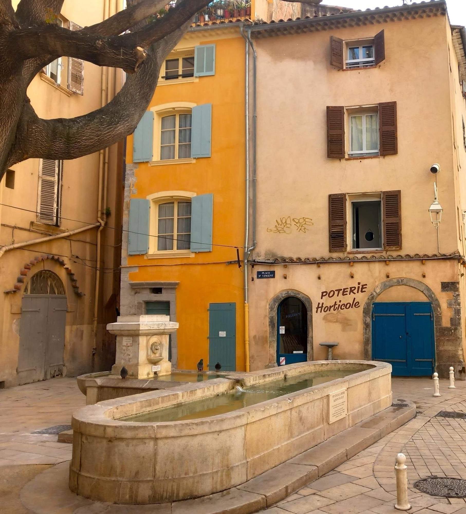 #3 Studio # Place Charmante Toulon Exterior photo
